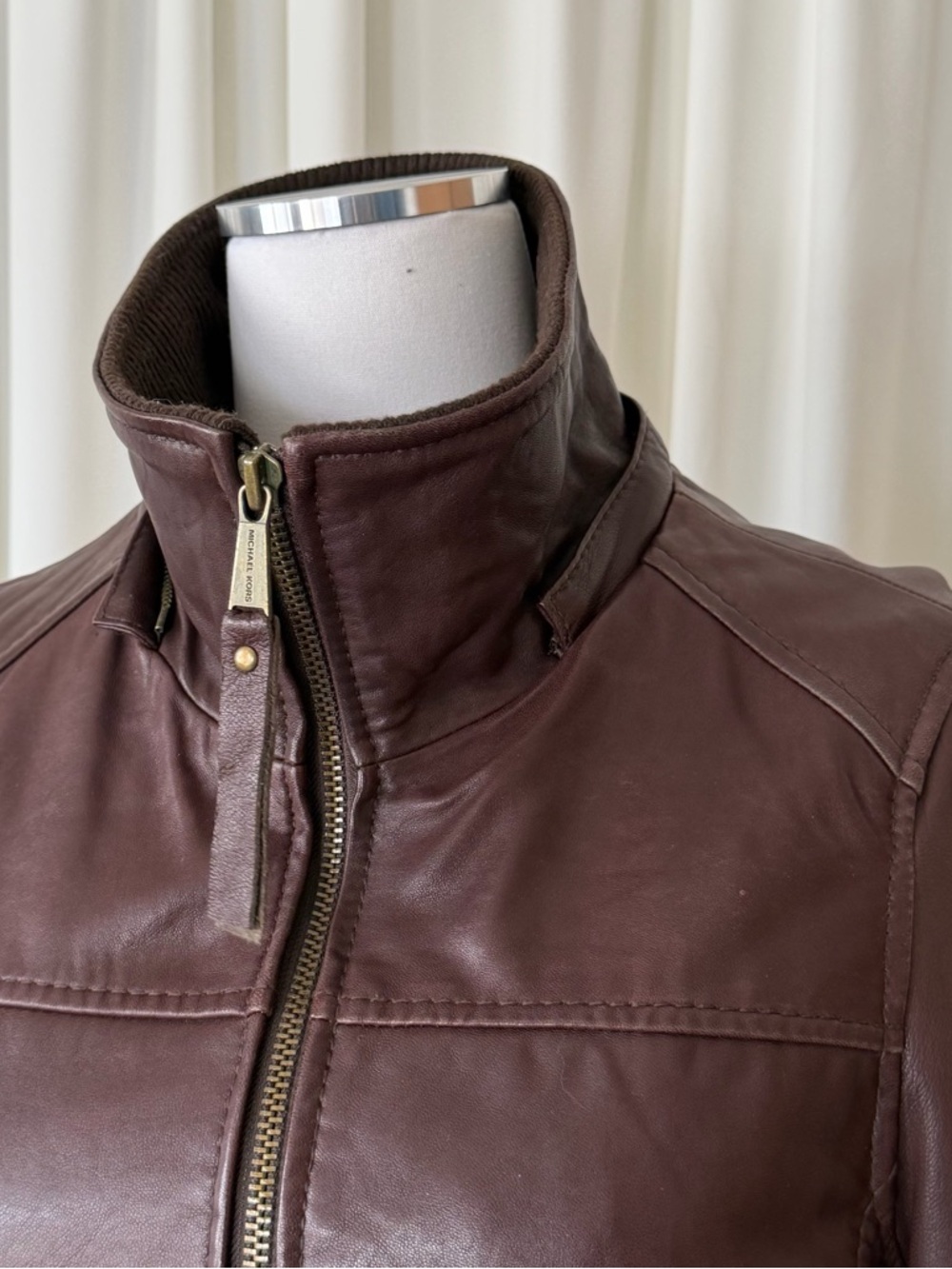 MICHAEL Michael Kors brown leather Utility jacket with distressed look size XS. - Picture 6 of 15